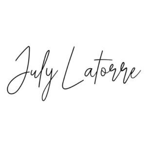 Logo de July Latorre